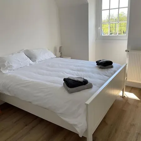 Prázdninový dům 18th Century In Spacious Private Grounds Notre-Dame-de-Cenilly