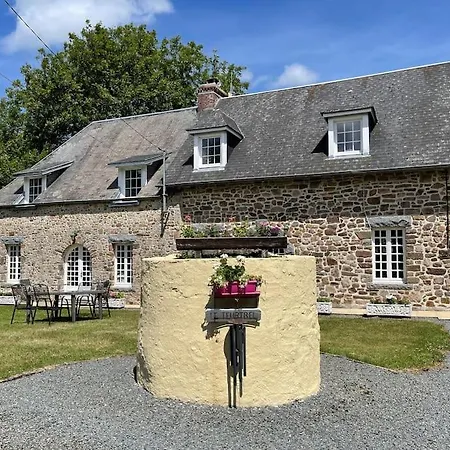 Prázdninový dům Normandy Countryside 2-bedroom With Private Grounds Near D-day Beaches And Mont Saint Michel *