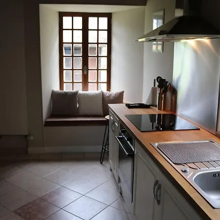 Normandy Countryside 2-Bedroom Gite With Private Grounds Near D-Day Beaches And Mont Saint Michel