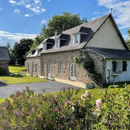 Normandy Countryside 2-Bedroom Gite With Private Grounds Near D-Day Beaches And Mont Saint Michel Notre-Dame-de-Cenilly