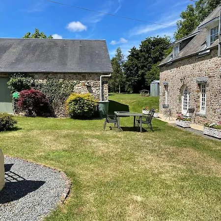 Holiday home 18th Century In Spacious Private Grounds Notre-Dame-de-Cenilly