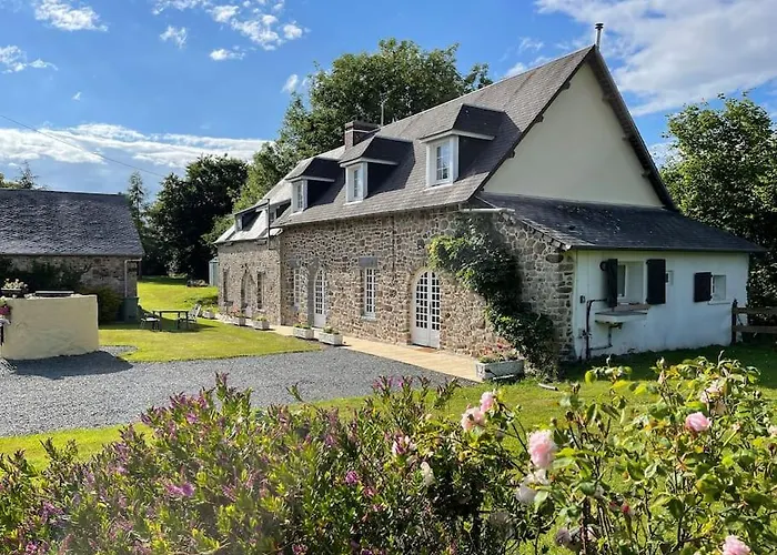 Normandy Countryside 2-bedroom With Private Grounds Near D-day Beaches And Mont Saint Michel Notre-Dame-de-Cenilly