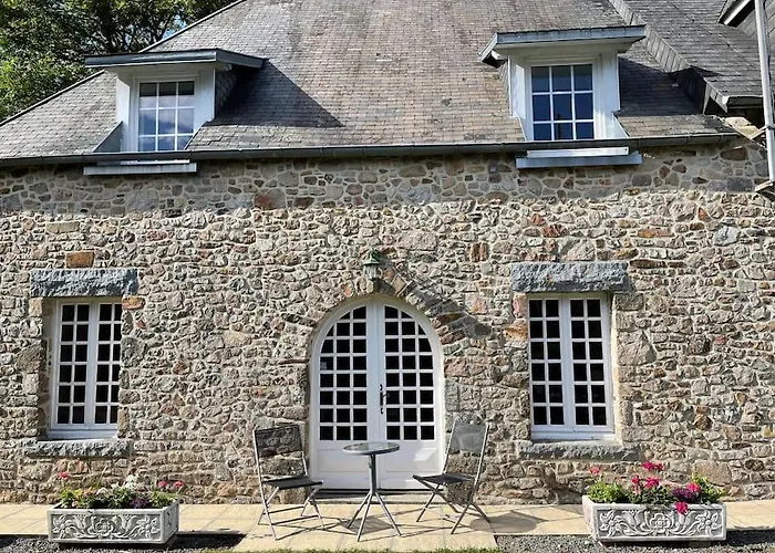 Σπίτι διακοπών Normandy Countryside 2-bedroom With Private Grounds Near D-day Beaches And Mont Saint Michel Notre-Dame-de-Cenilly